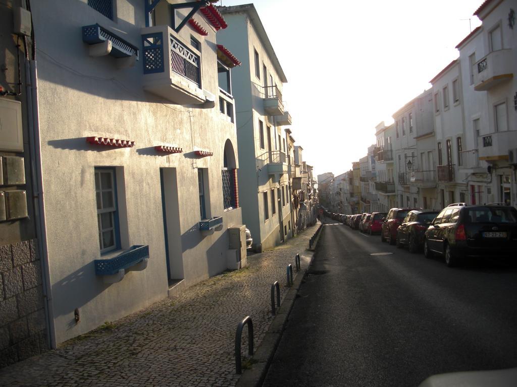 Bed & Seaside Apartment Nazare Exterior photo